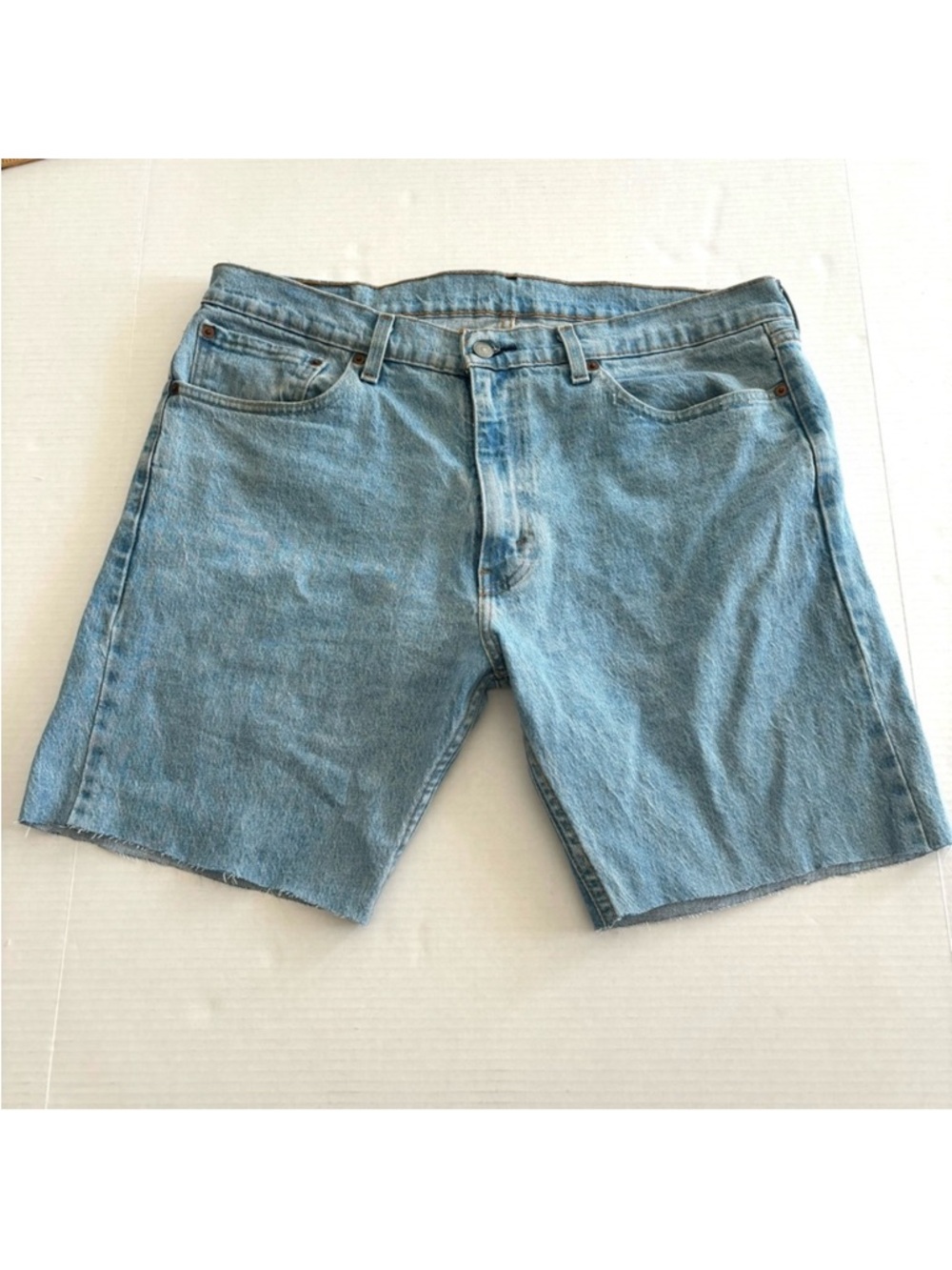 Levi’s 505 men’s Light Blue Wash Cut-off‎ Bermuda Shorts 8”